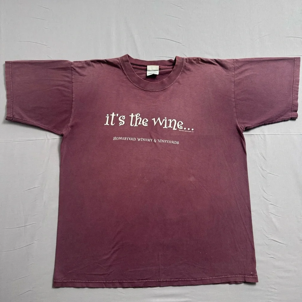 Optima Purple Wine Graphic Print Men's T-Shirt L Heavy P.F.D. Crew Neck